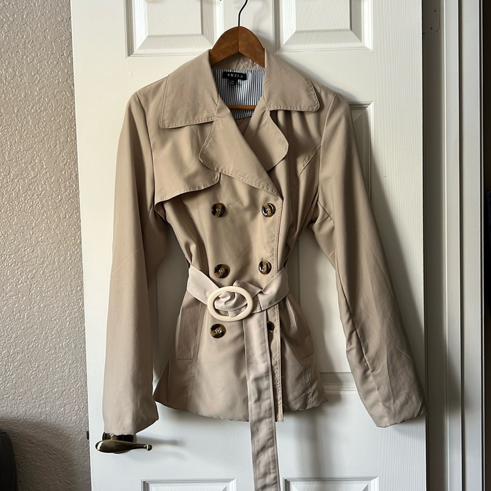 Tan Mid-Length Trenchcoat with Belt